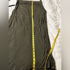 Women’s olive green maxi skirt size lg